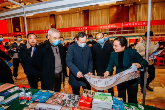一格新動態 | “黨建領航·益企蓬‘亳’”惠民惠企優環境服務集市活動圓滿舉行！